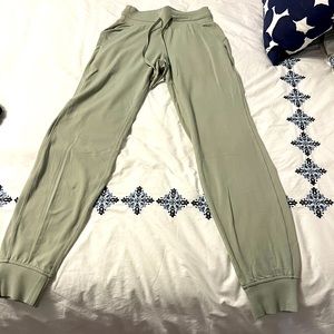 Lululemon joggers